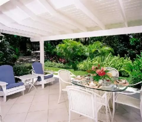 Bluff Cottage - Sandy Lane Estate