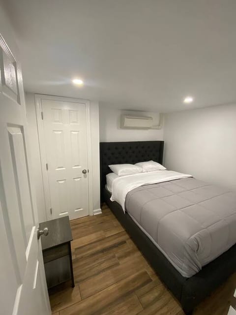 New Apt Near Prospect Park South & Kings Theatre