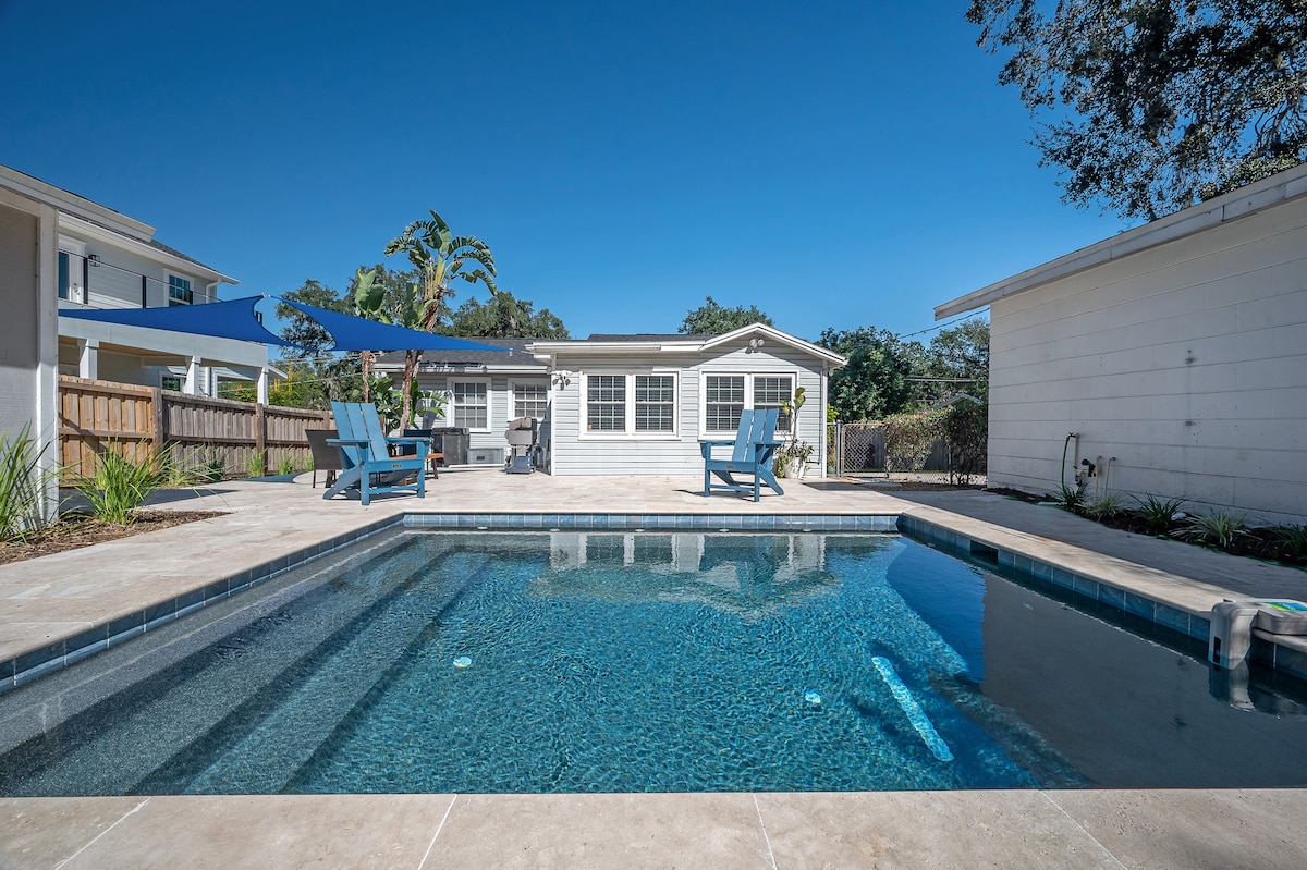 hilltop-hideaway-in-the-heart-of-old-seminole-hgts/