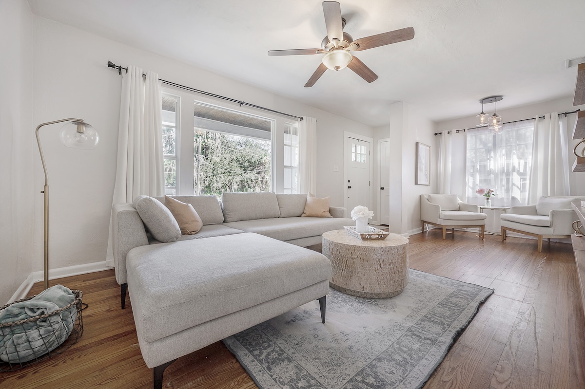 hilltop-hideaway-in-the-heart-of-old-seminole-hgts/