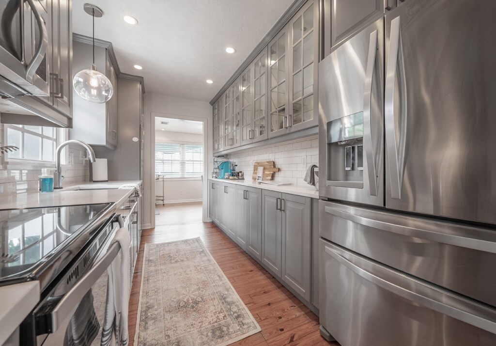 hilltop-hideaway-in-the-heart-of-old-seminole-hgts/