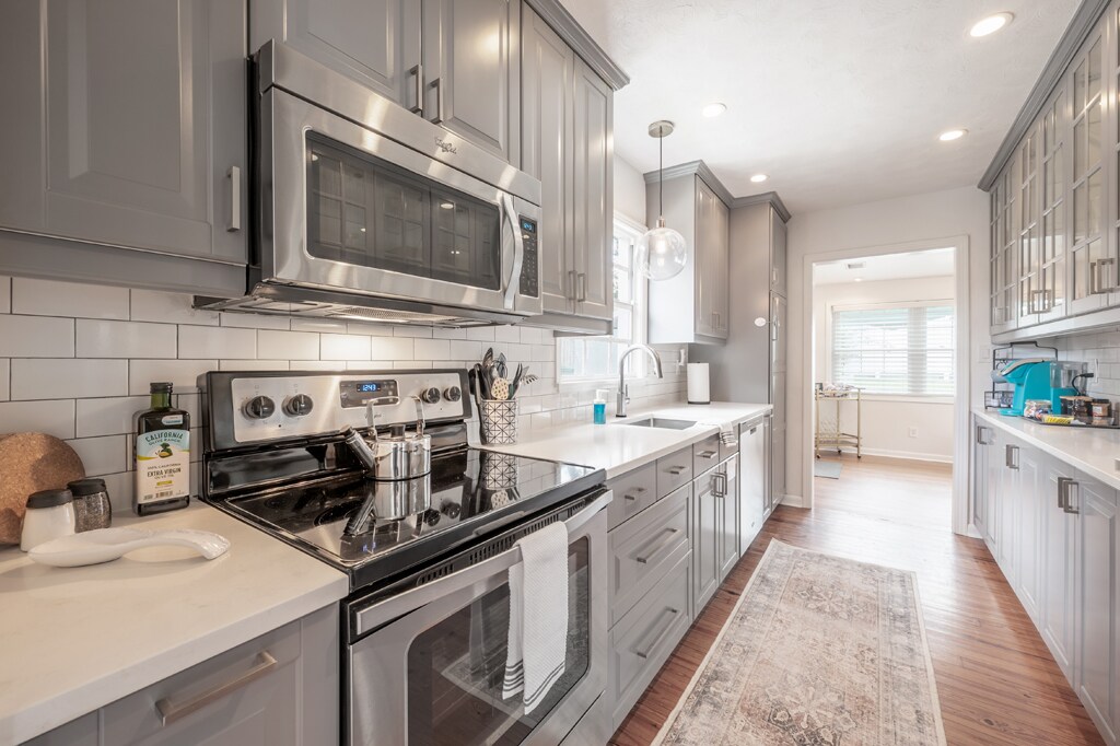hilltop-hideaway-in-the-heart-of-old-seminole-hgts/