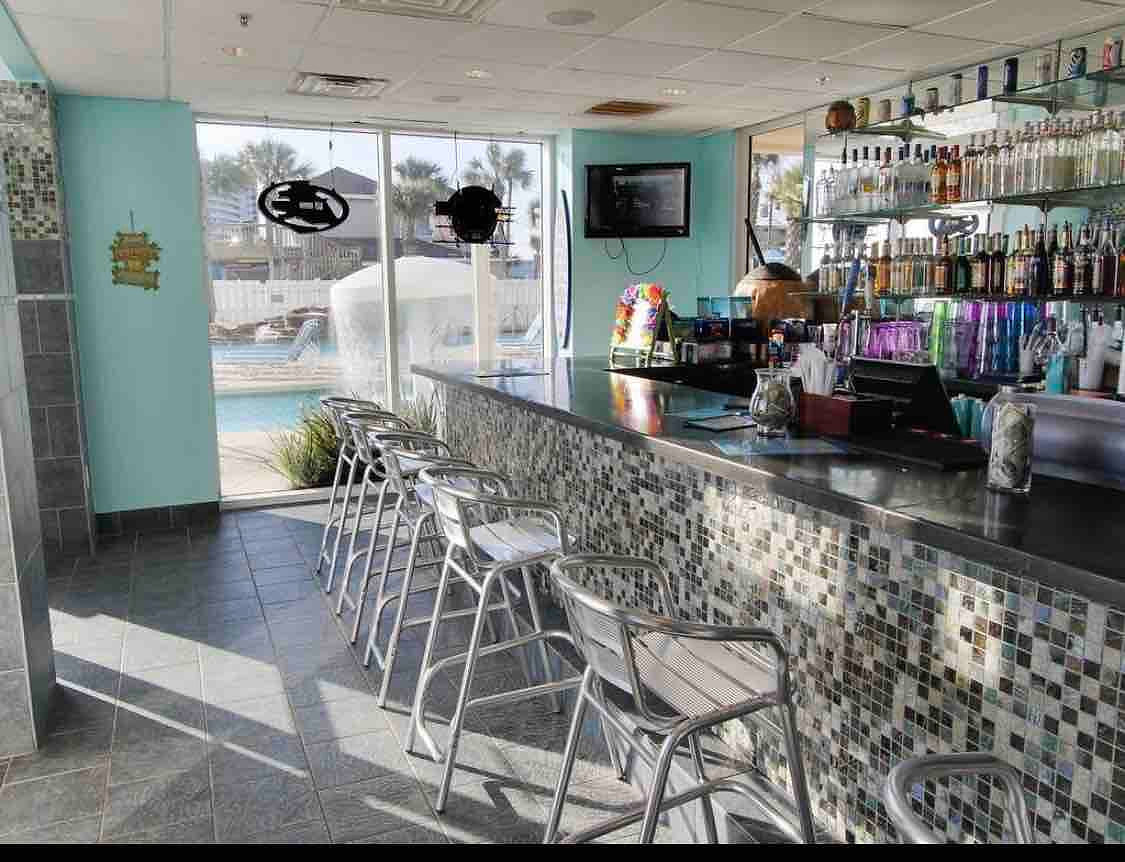 H20 poolside bar and grill
