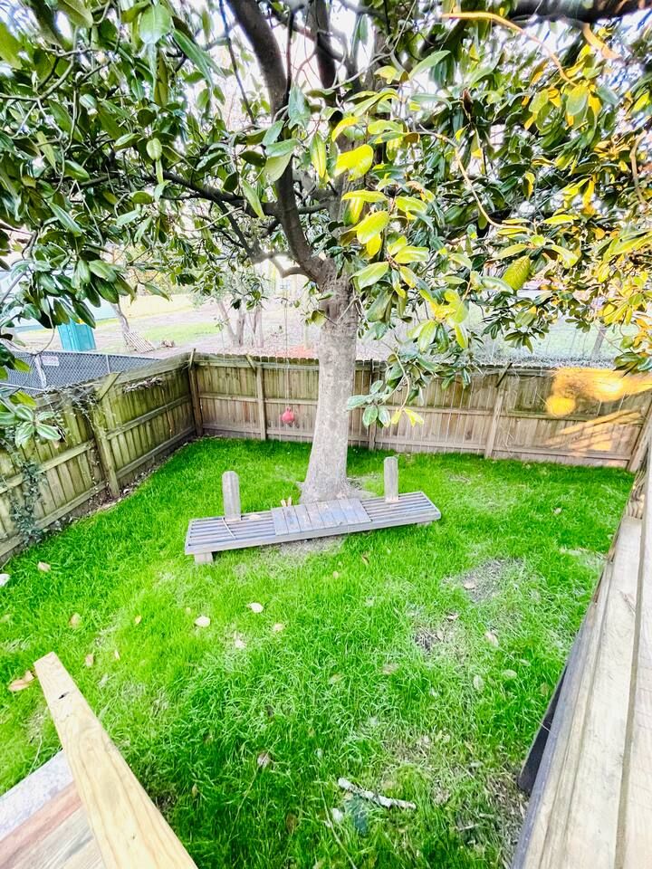 Golf Scandi hot tub - putting green - sleeps 23