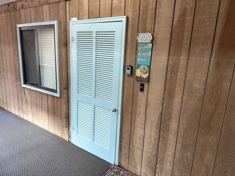 Amazing C208 Beachfront OFV