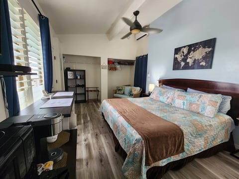 Hotel Room w/in beautiful Oceanfront Condo.