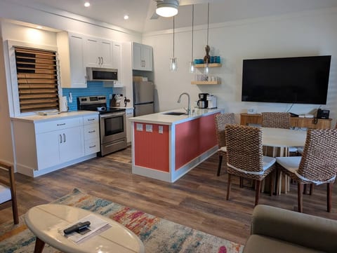 Aloha Kiahuna 247, A/C Top Floor, w/Ocean Views