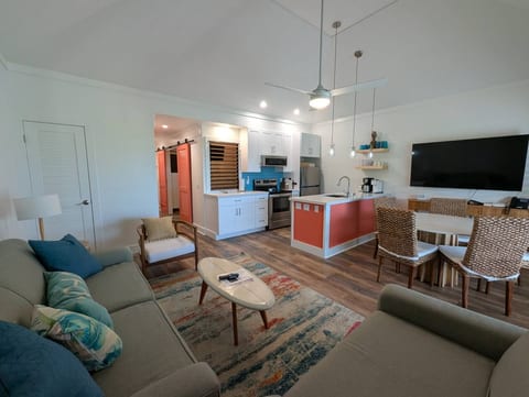Aloha Kiahuna 247, A/C Top Floor, w/Ocean Views