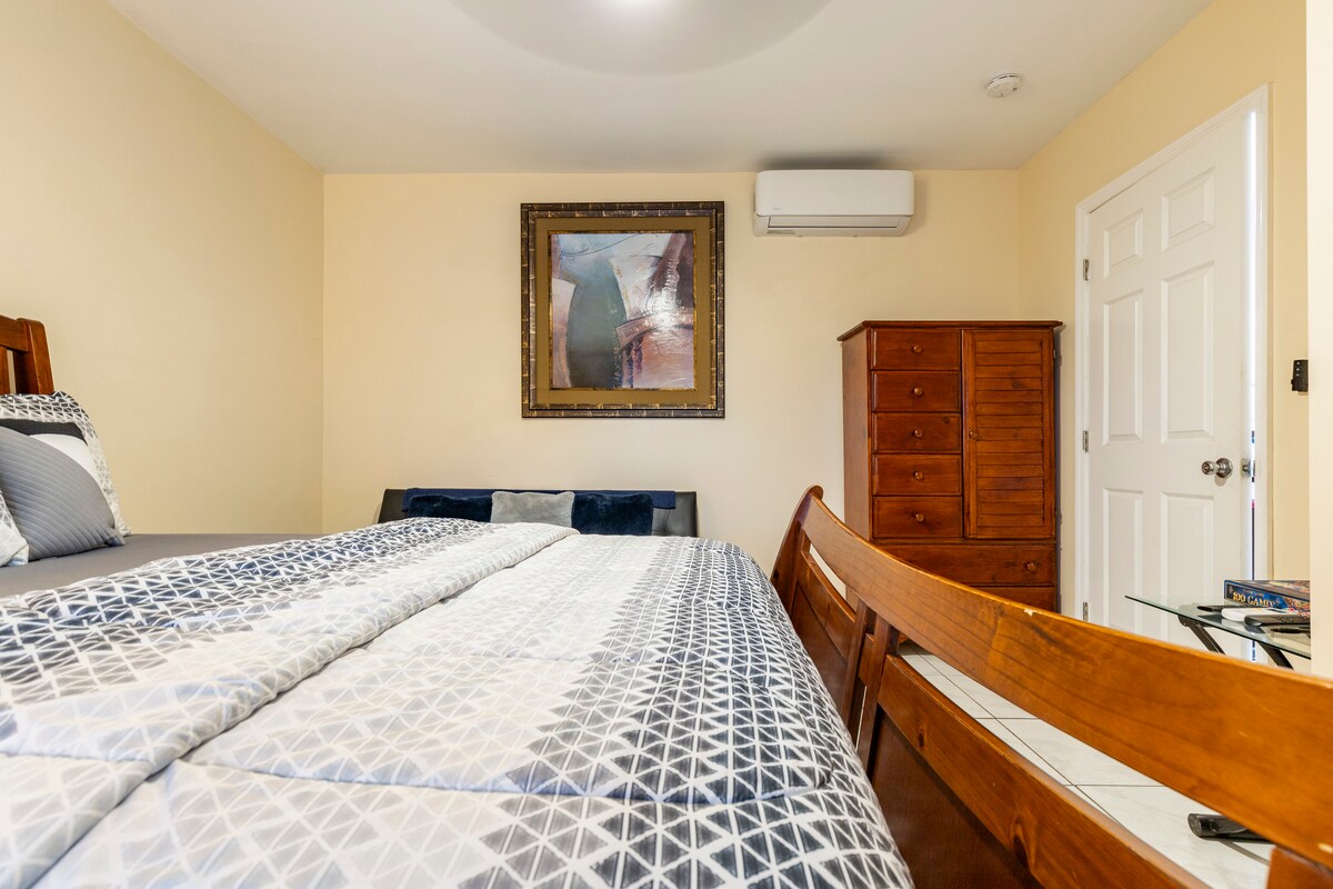 Private Entry 1/1 Apt Full size Kitchen - Welcome!