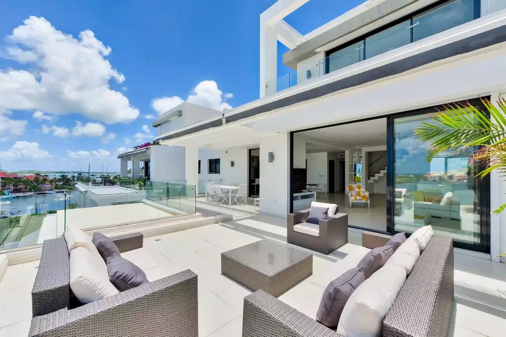 Just Blue Penthouse - Simpson Bay Lagoon
