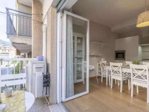 Agapanti House