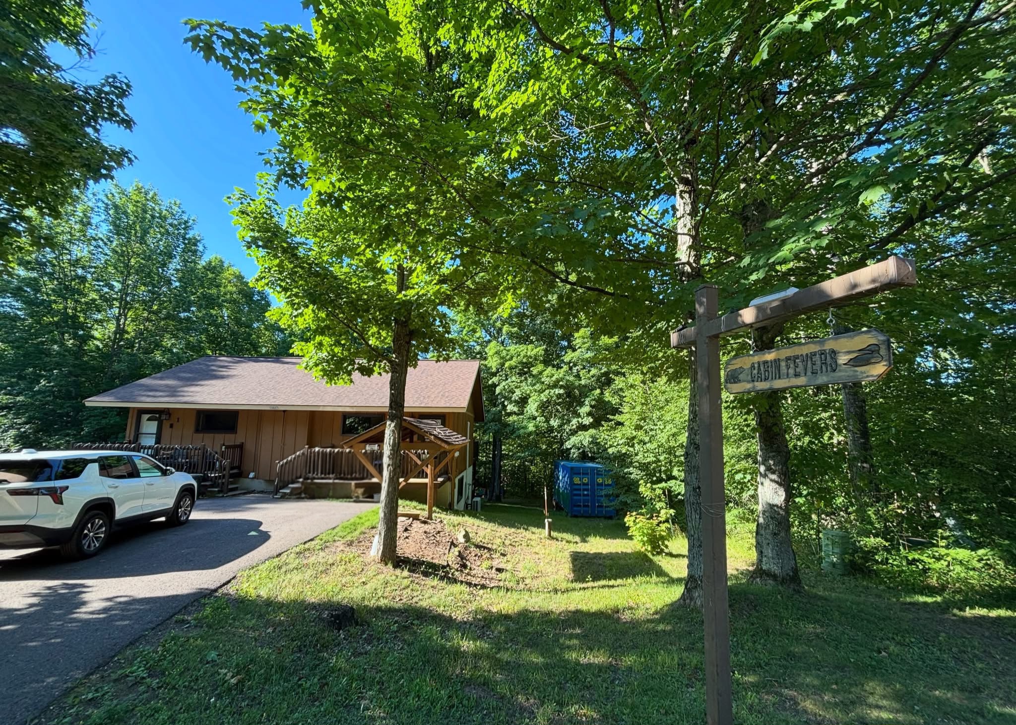Cabin Fevers 2 near Lake Superior & waterfalls, AC