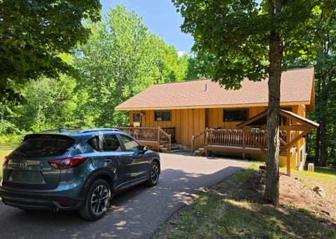 Cabin Fevers 2 near Lake Superior & waterfalls, AC