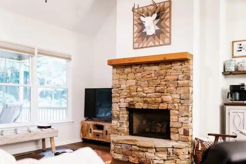 Don't have firewood on hand? No worries! You can still cozy up by our indoor, stacked-stone, gas fireplace. Our TV (it's on wheels!) is connected to WIFI and equipped with Roku, so you never have to miss your favorite programs.
