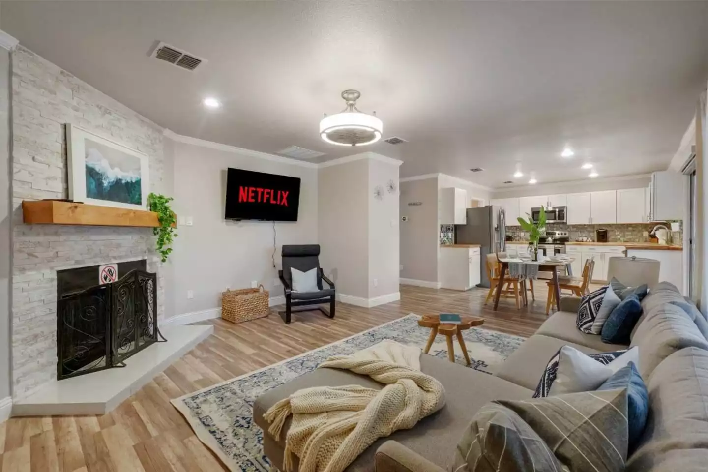 Our homes are equipped with a smart TV so you can enjoy all of your favorite shows. Our homes are equipped with a smart TV so you can enjoy all of your favorite shows. - The Coastal Breeze - Keller