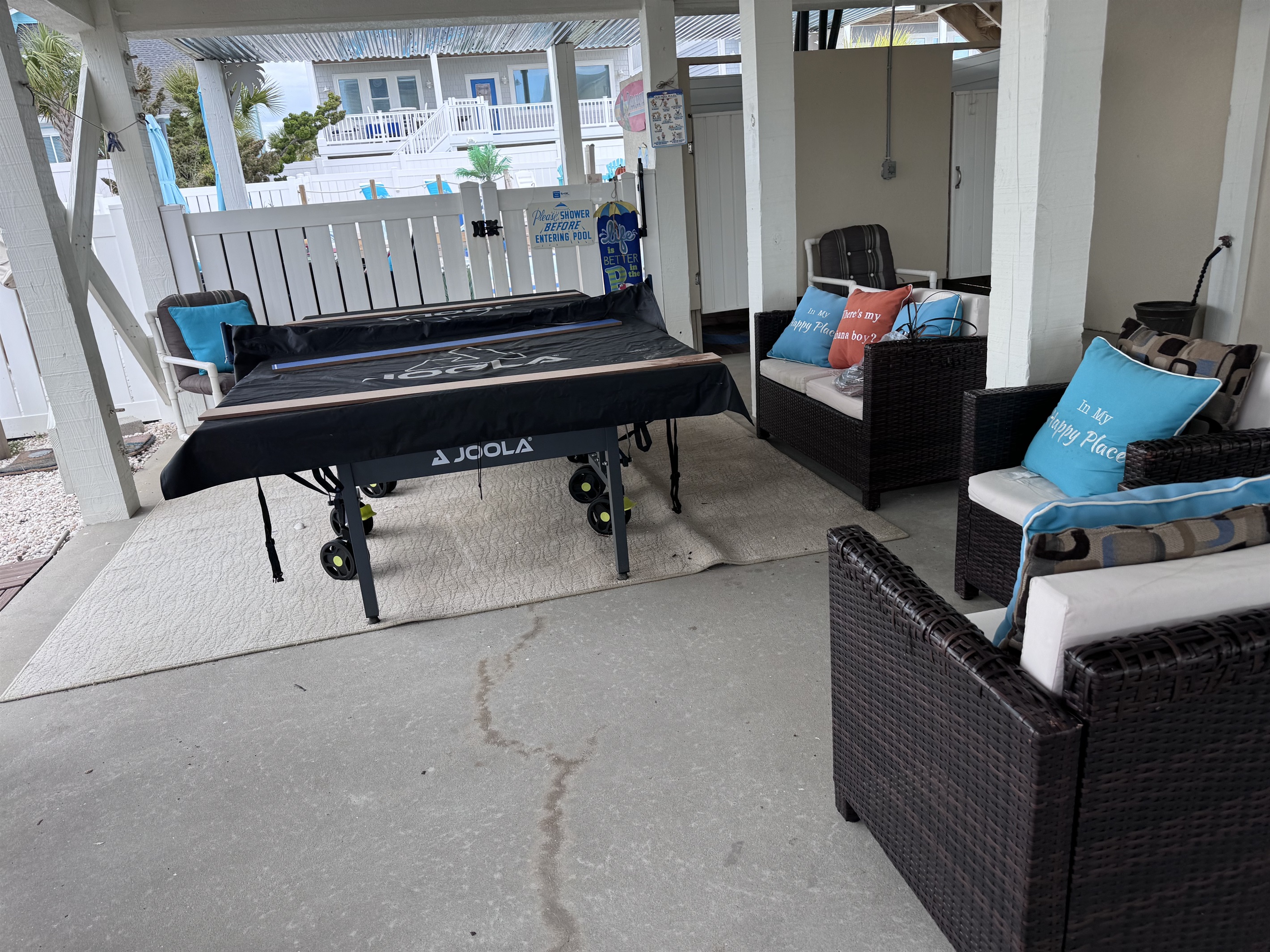 Ping pong & sitting area Ping pong & sitting area - The C's By The Sea - Holden Beach