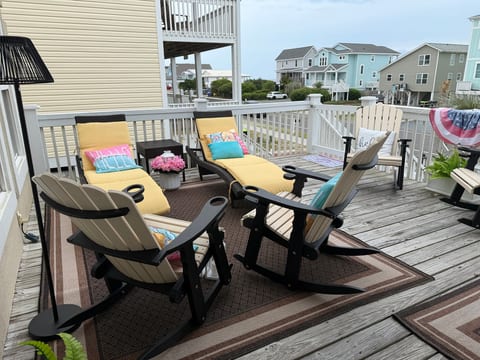 Front porch sitting area looking over ocean
