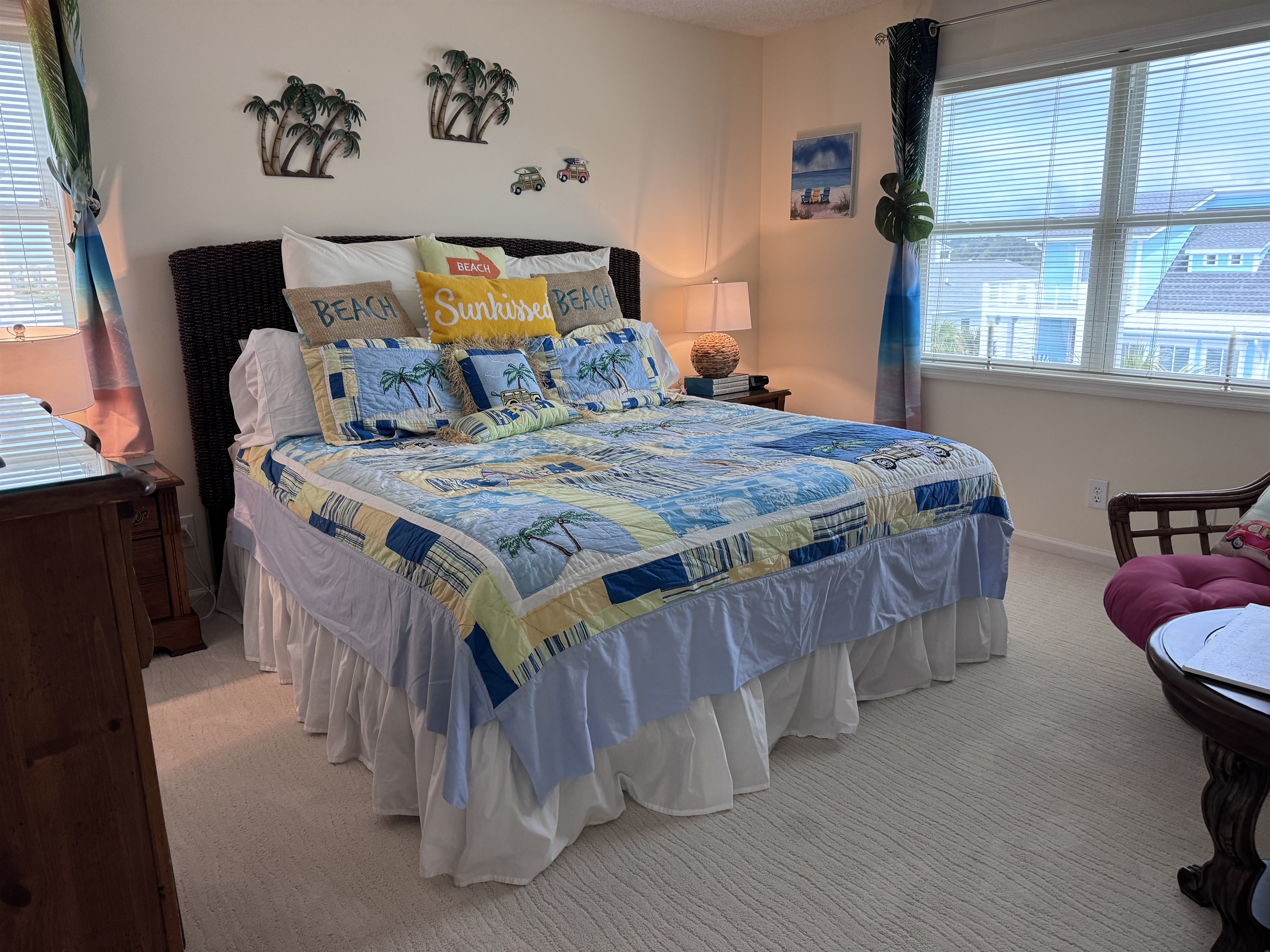Upsatirs King Bedroom #3 overlooking pool Upsatirs King Bedroom #3 overlooking pool - The C's By The Sea - Holden Beach