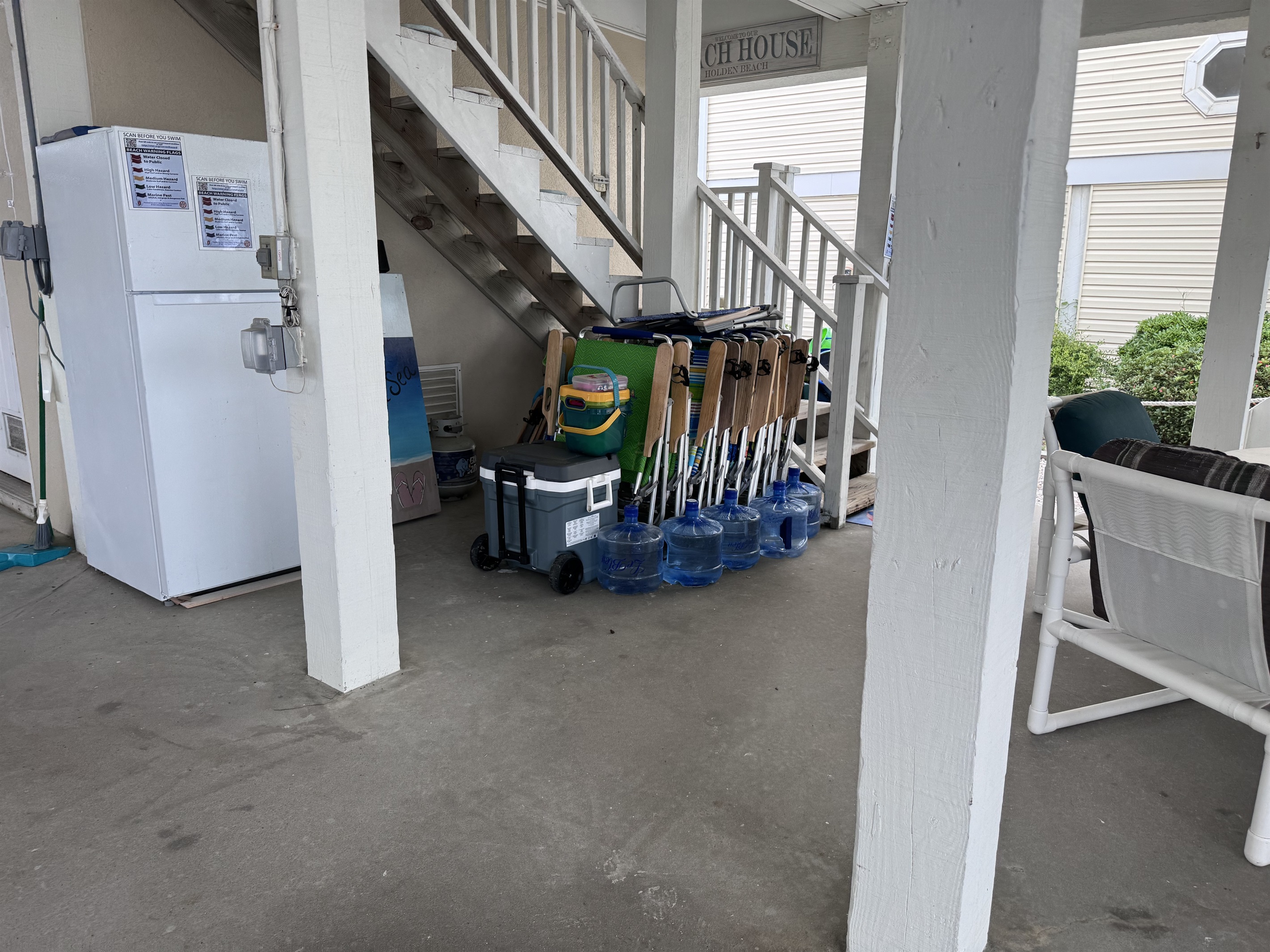 extra frig/beach chairs/corn hole for guests use extra frig/beach chairs/corn hole for guests use - The C's By The Sea - Holden Beach