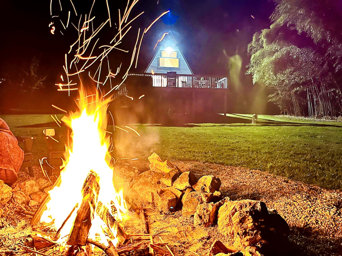 Riverfront🏕A-Frame Fire Pit🔥 Hot Tub / Hammock 