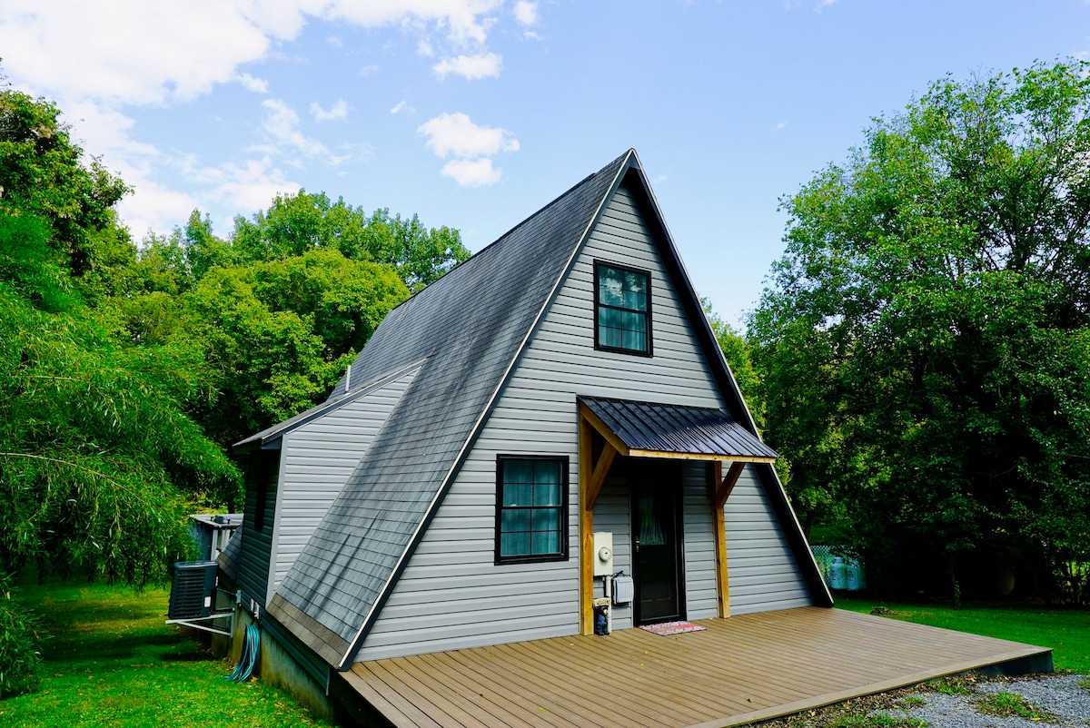 Riverfront🏕A-Frame Fire Pit🔥 Hot Tub / Hammock 