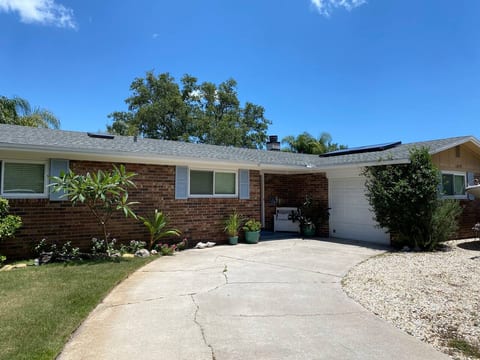 Shiplap Pool Cottage @ Beach 5/2