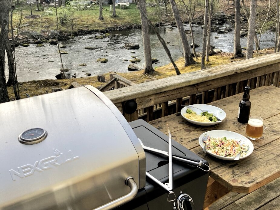 waterfront-family-lodge-w-sauna-game-room-a-c/