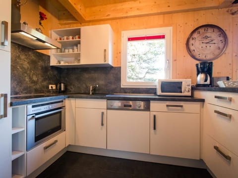 #1 mit IR-Sauna&Sprudelbad innen