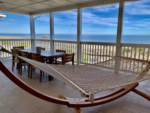 Insanely Gorgeous, Oceanfront, Porpoise Point 5