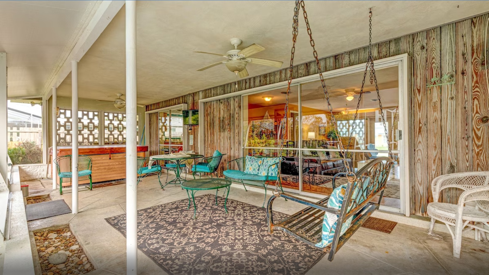 Beach Home! 2 Min walk 2 Beach! Heated Pool/HotTub - Ormond By The Sea