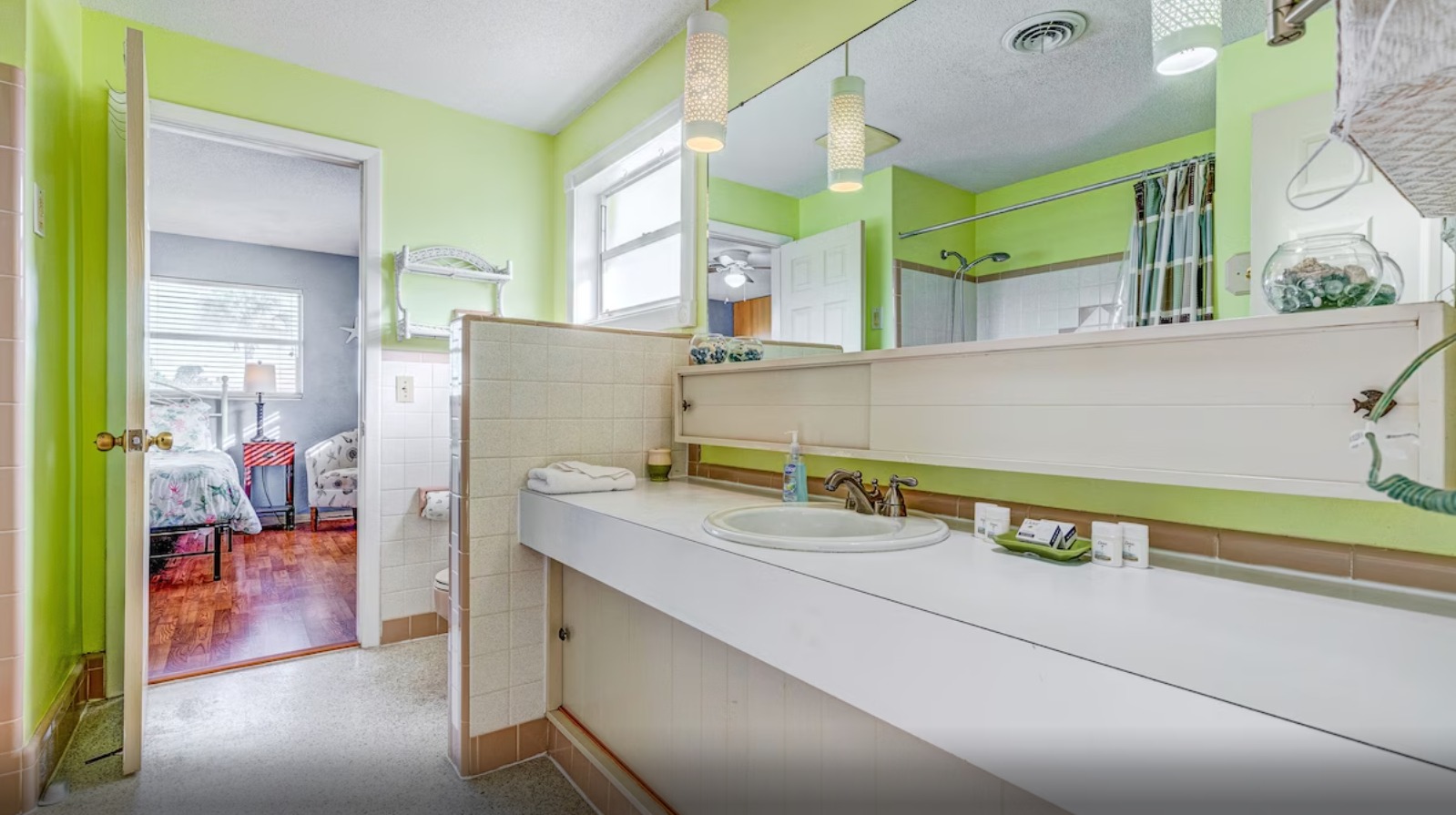 Beach Home! 2 Min walk 2 Beach! Heated Pool/HotTub - Ormond By The Sea