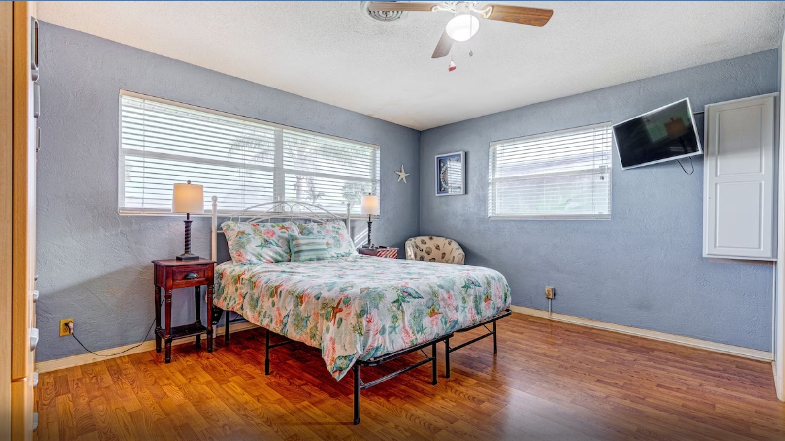 Beach Home! 2 Min walk 2 Beach! Heated Pool/HotTub - Ormond By The Sea