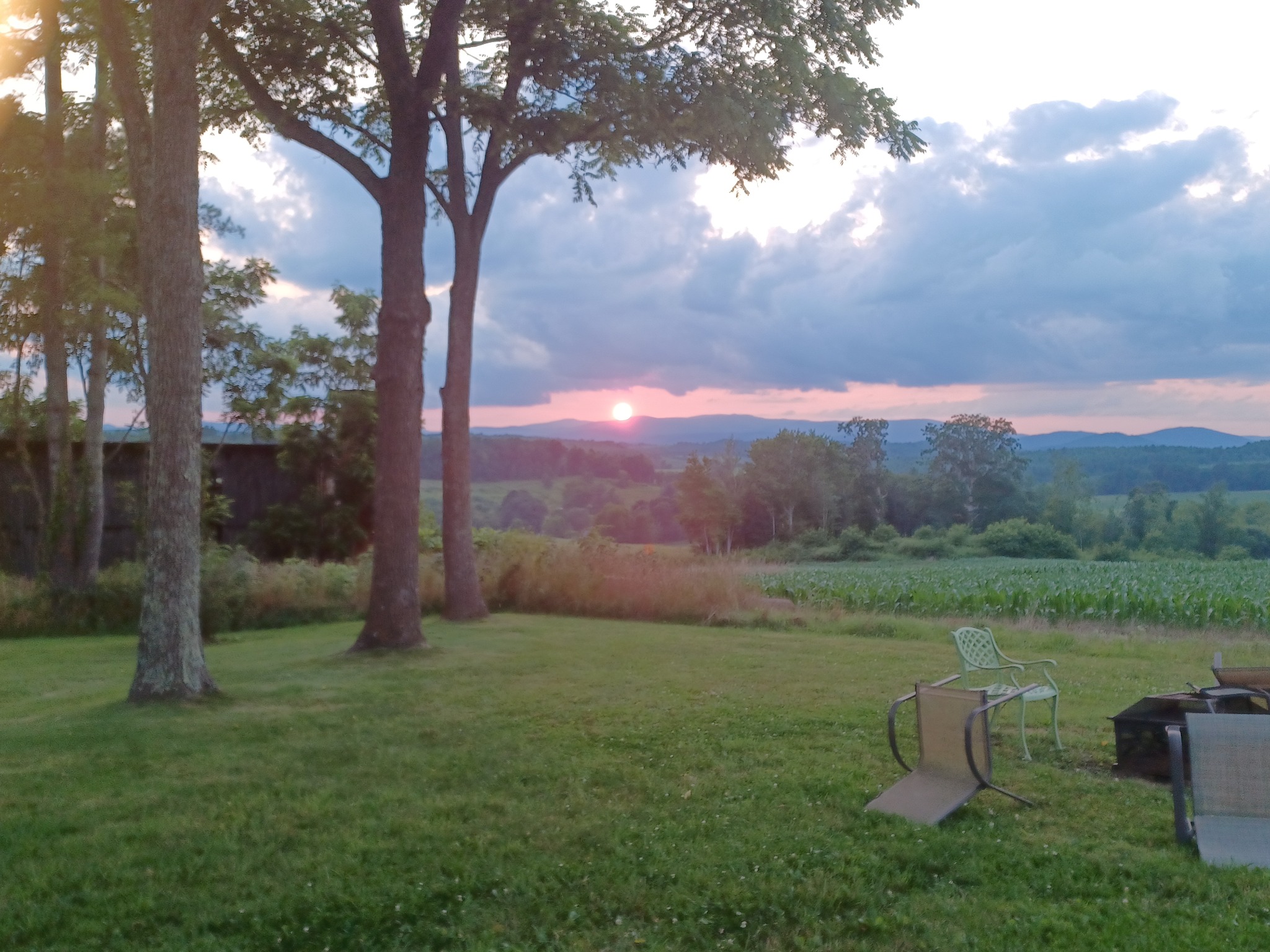 Mountain Meadows Farmhouse Views/HotTub near River - Sparta Mountain Meadows Farmhouse Views/HotTub near River - Sparta