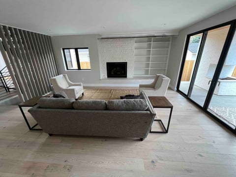 Brand new house near park!