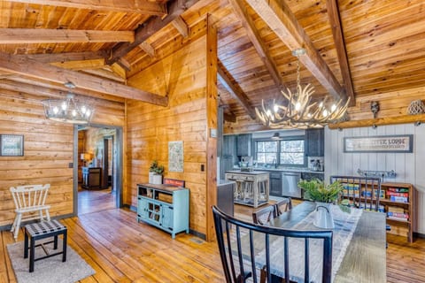 Twisted Creek Hideaway