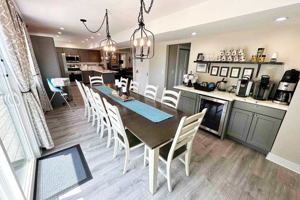 englishprairiebnb-or-8-bedrooms-or-4.5-baths/