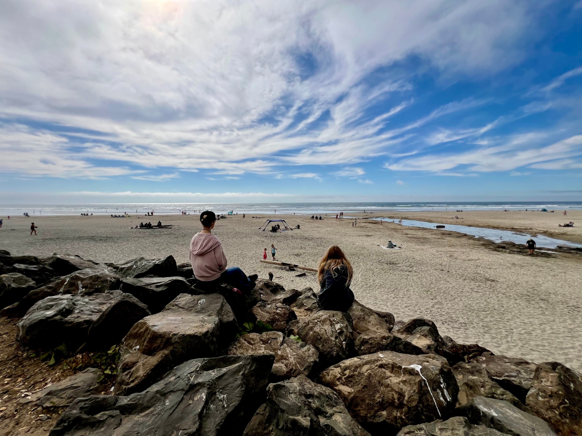 Rockaway Falcon- forest setting, minutes to beach - Rockaway Beach