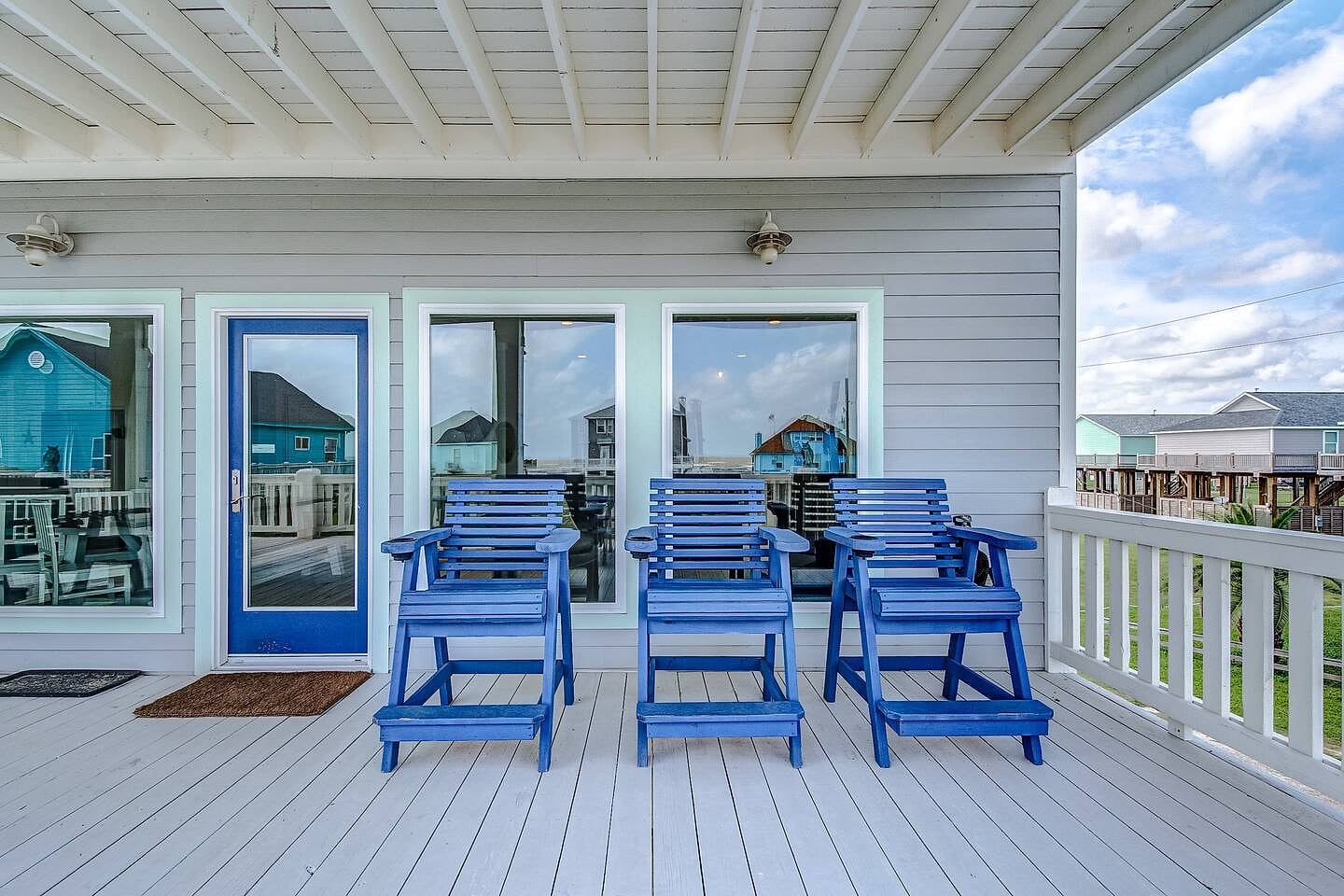 Take a seat and soak up the stunning ocean vistas from our perfect perch