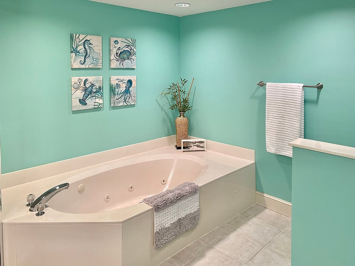 Jetted tub