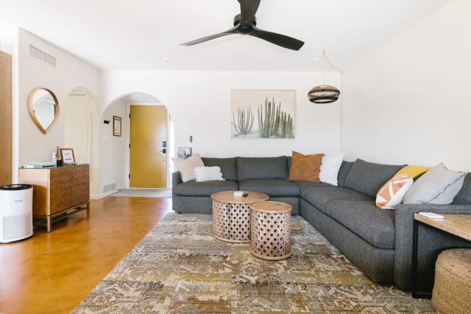 Dreamy Desert Oasis | Huge Private Yard & Hot Tub - Tucson