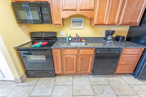 Large Kitchen Area