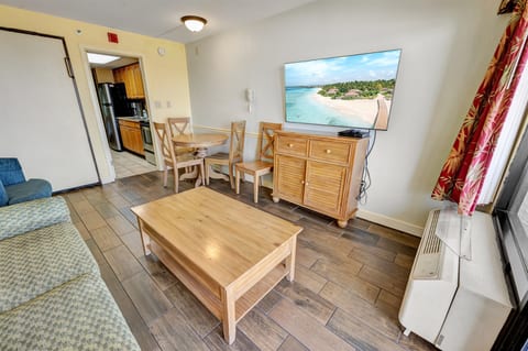 Large Living Area with Views of the Ocean, Beautifully Decorated