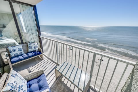 Large Balcony, Amazing Direct Oceanfront Views