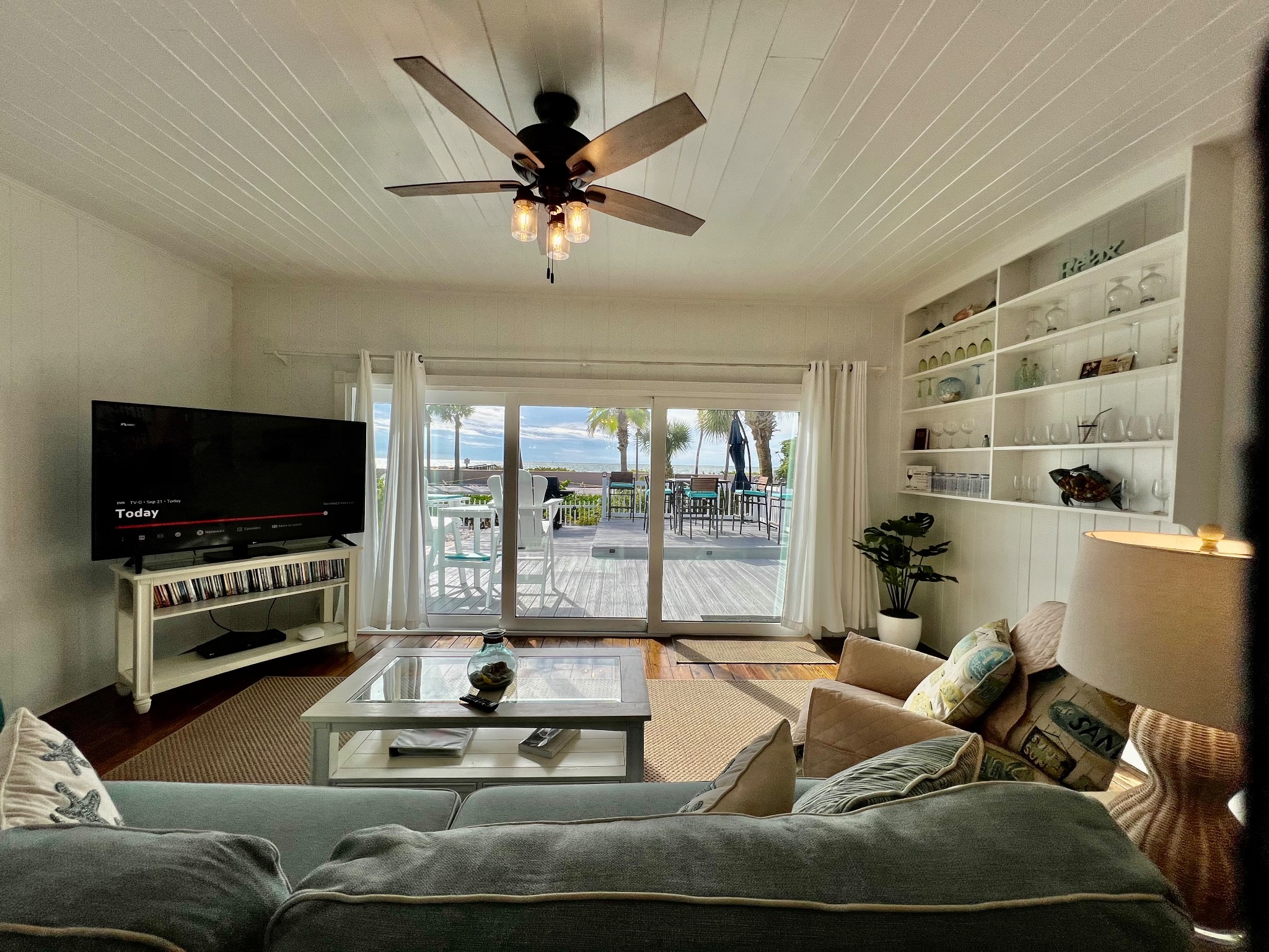 Location-Quaint  Beach Front House- - St. Pete Beach