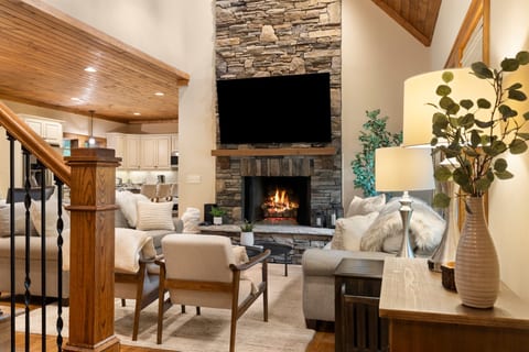 Our entry welcomes you to the cozy comforts of Timberwalk Cottage.