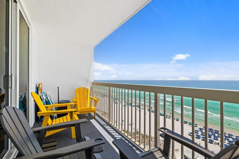 Pelican Beach 1102