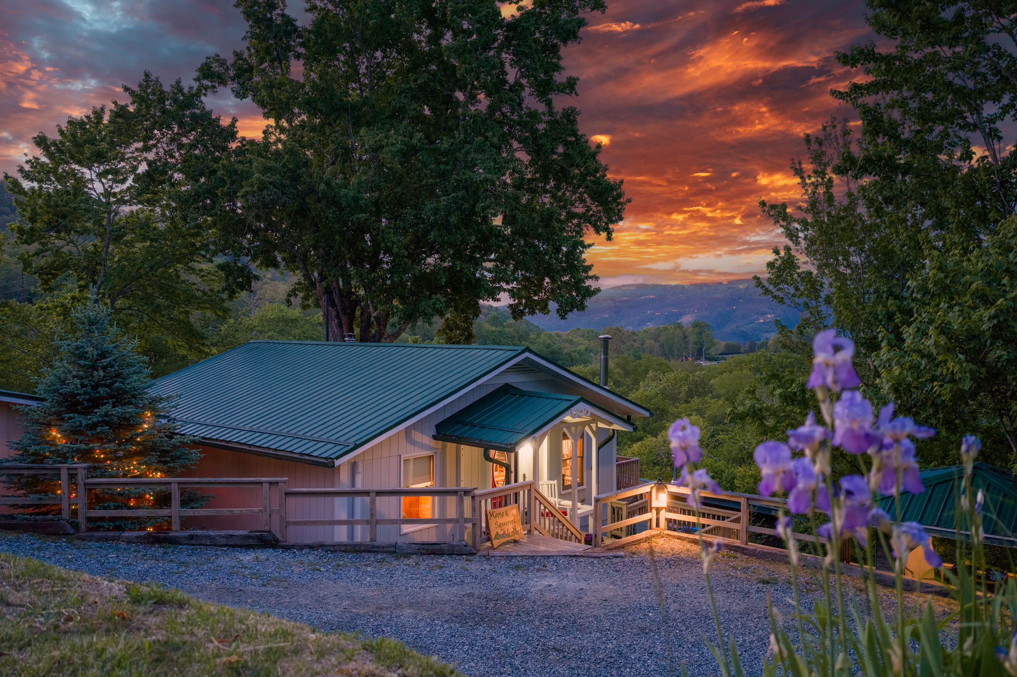The Moose and Squirrel Chalet