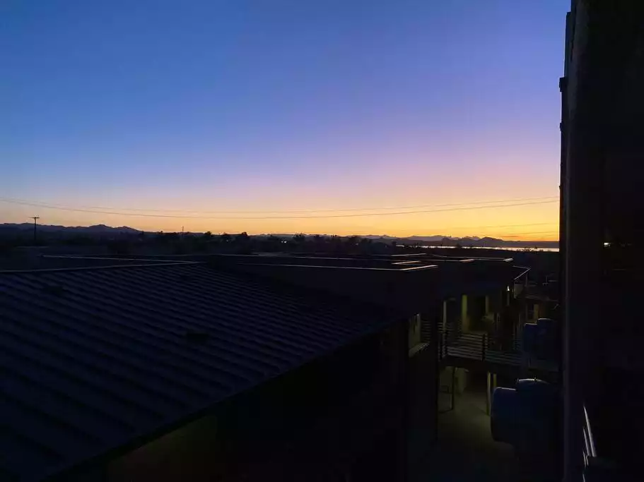 Sunset from the condo - Boater’s Paradise, Kingsview 4th floor, on Lake! - Lake Havasu City