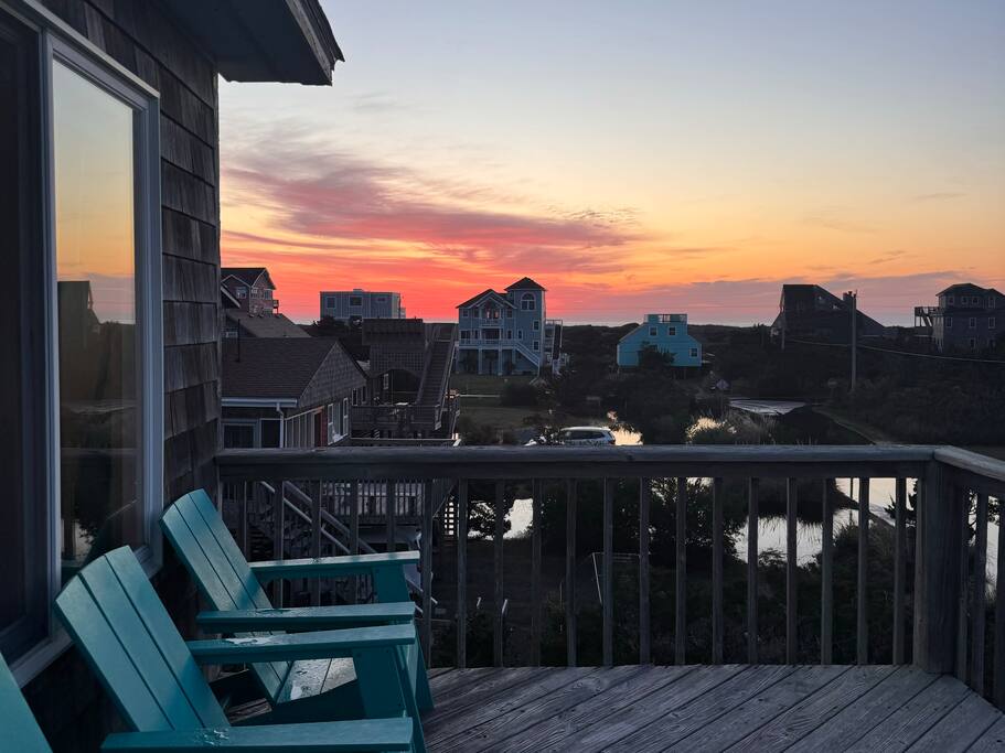 Our guests continue to rave about star-gazing on the balcony Adirondack chairs and in the hot tub. Turn all the lights off inside and out, and step outside to witness a truly magnificent night sky. - 4 BR W/Hot Tub! 5 Min Walk to   Beach  Friendly - Outer Banks