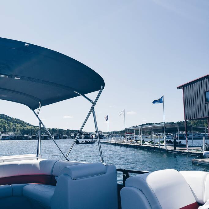 Renting a pontoon boat & exploring Broken Bow Lake can be a relaxing & fun family activity! Brush up on your boat safety & they will equip you with all you need for a day on the lake!